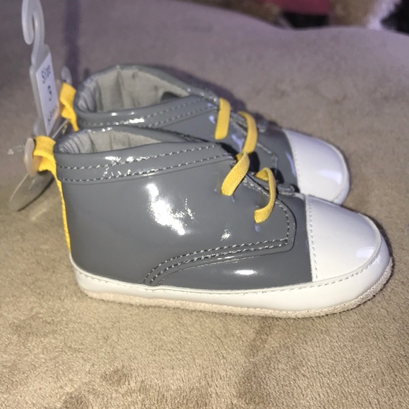 New Baby Shoes 👟 - Picture 5 of 6